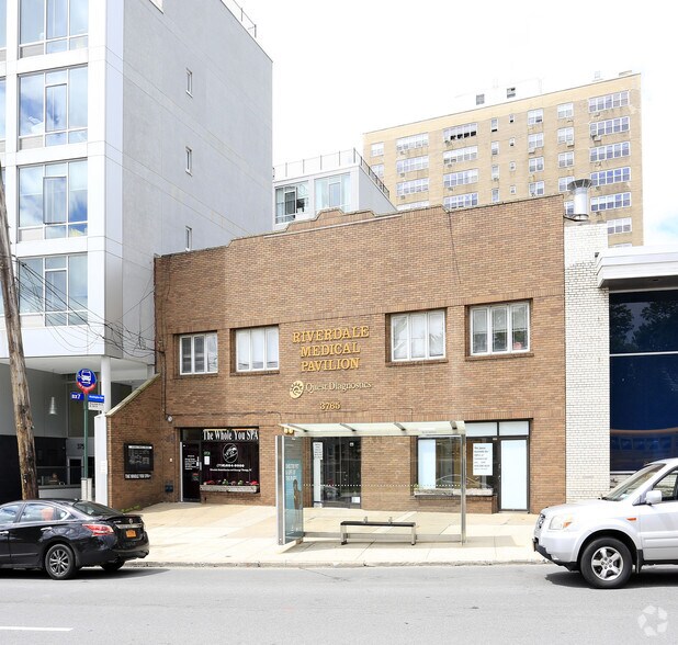 Primary Photo Of 3765 Riverdale Ave, Bronx Medical For Lease