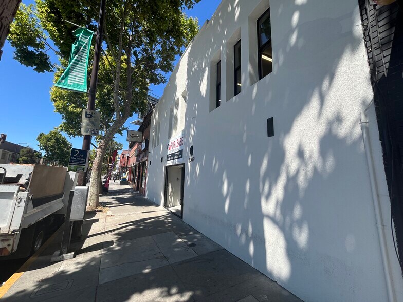 More Photos Of 2009 San Pablo Ave, Berkeley Freestanding For Lease