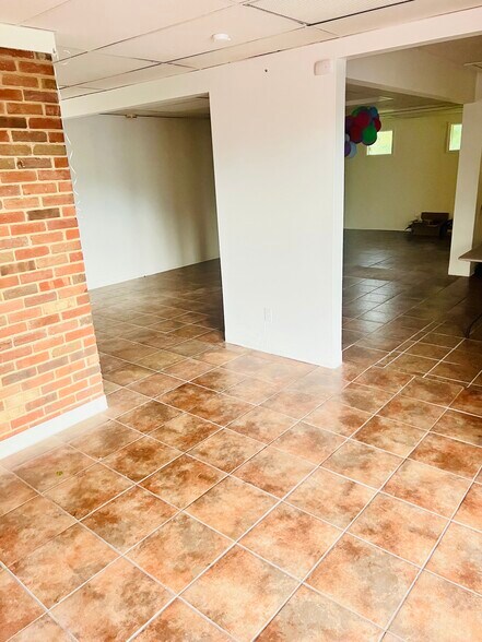 More Photos Of 734 Mt Moriah Rd, Memphis Loft Creative Space For Lease