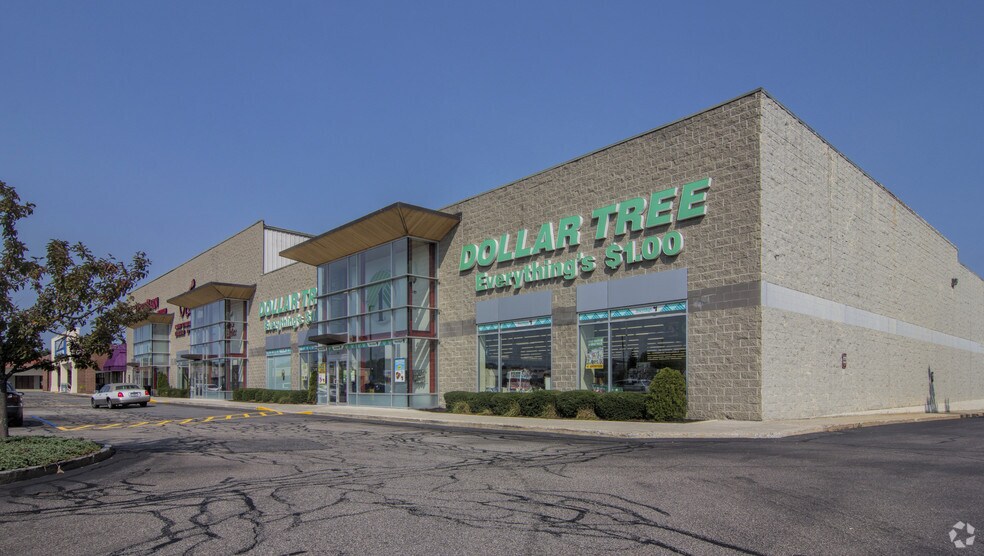 More Photos Of 198 Maine Mall Rd, South Portland General Retail For Lease