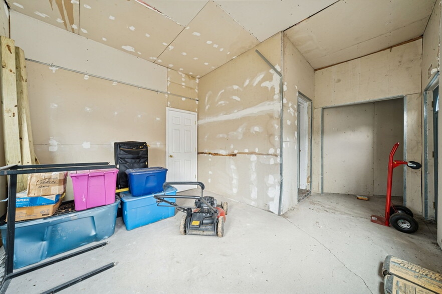 More Photos Of 8304 Frankstown Ave, Pittsburgh Religious Facility For Sale