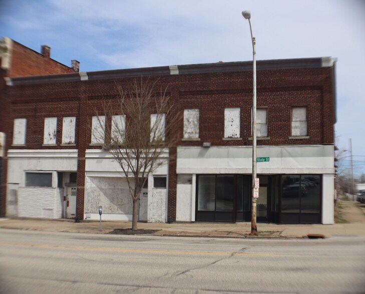 Primary Photo Of 1521-1527 State St, Erie General Retail For Sale