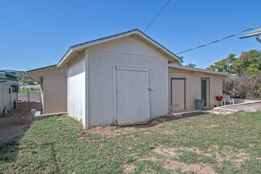 More Photos Of 216 W Main St, Payson General Retail For Sale