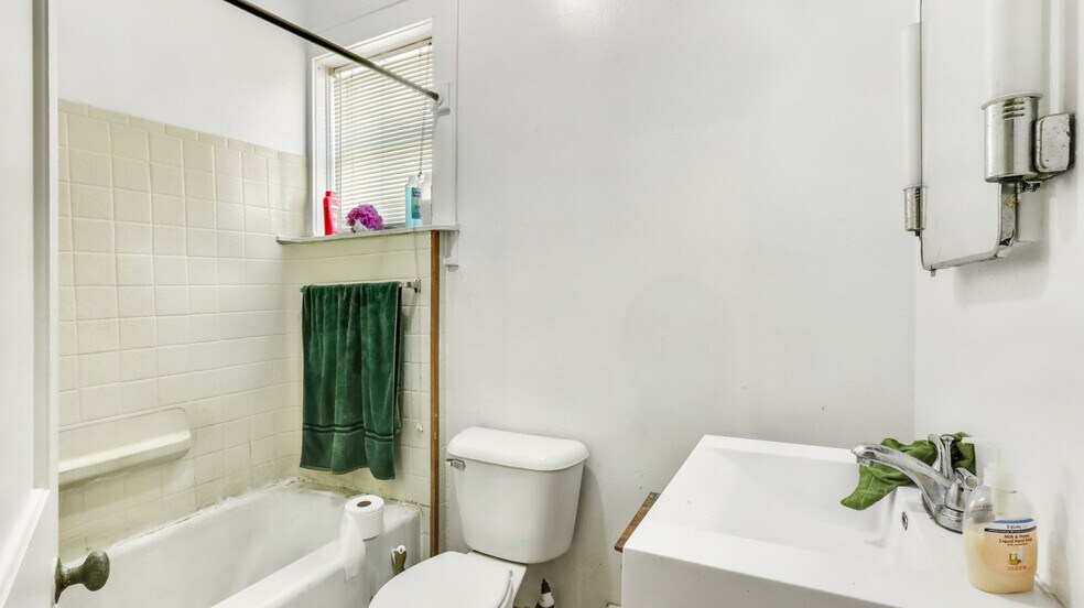 More Photos Of 106 S Harding St, Owen Apartments For Sale