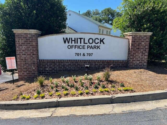 More Photos Of 707 Whitlock Ave SW, Marietta Medical For Sale