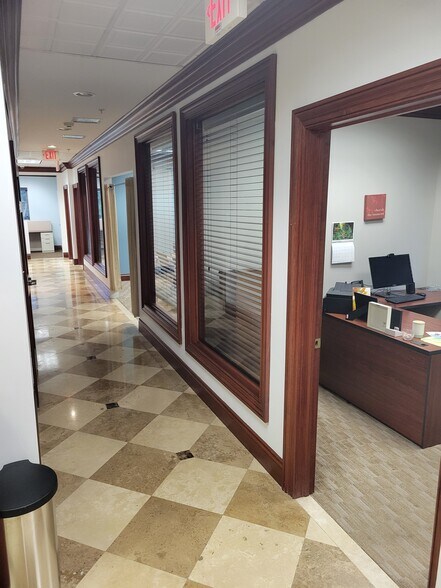 More Photos Of 2949 W Cypress Creek Rd, Fort Lauderdale Loft Creative Space For Sale