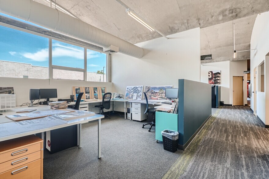 More Photos Of 722-730 Kalamath St, Denver Office For Sale