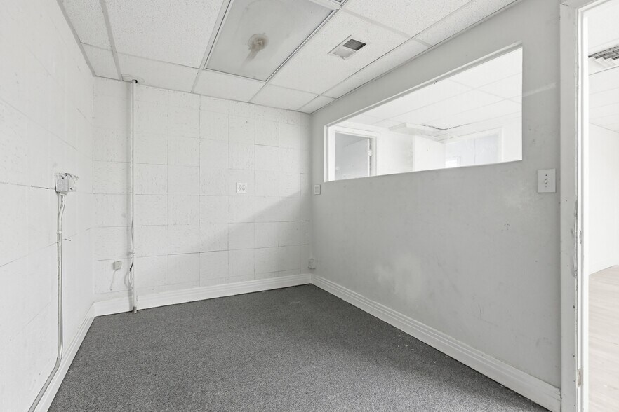 More Photos Of 1210-1214 Santa Fe Dr, Denver Office For Sale