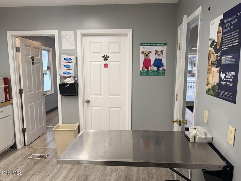 More Photos Of 404 Hurricane Rd NE, Wise Medical For Sale