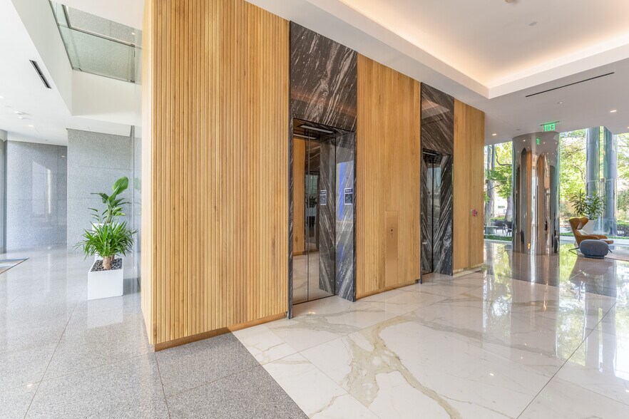 More Photos Of 14643 N Dallas Pky, Dallas Office For Lease