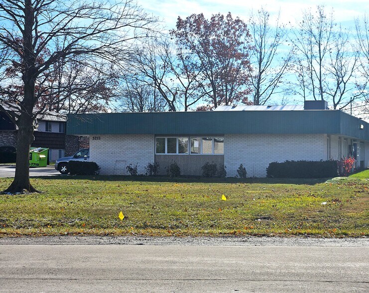 More Photos Of 3215 Christy Way S, Saginaw Flex For Sale