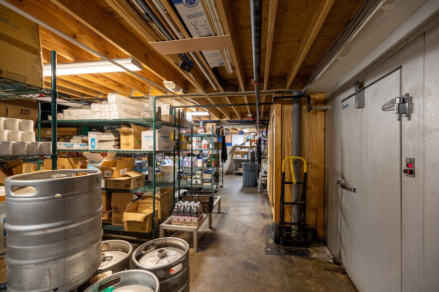 More Photos Of 743 Haywood Rd, Asheville Restaurant For Sale