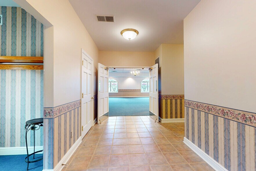 More Photos Of 3721 Main St, Weirton Funeral Home For Sale