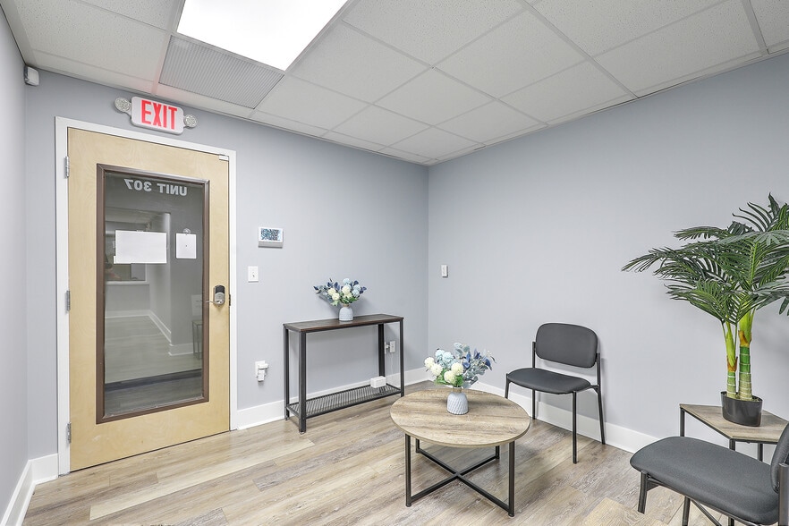 More Photos Of 597 Old Mount Holly Rd, Goose Creek Coworking Space