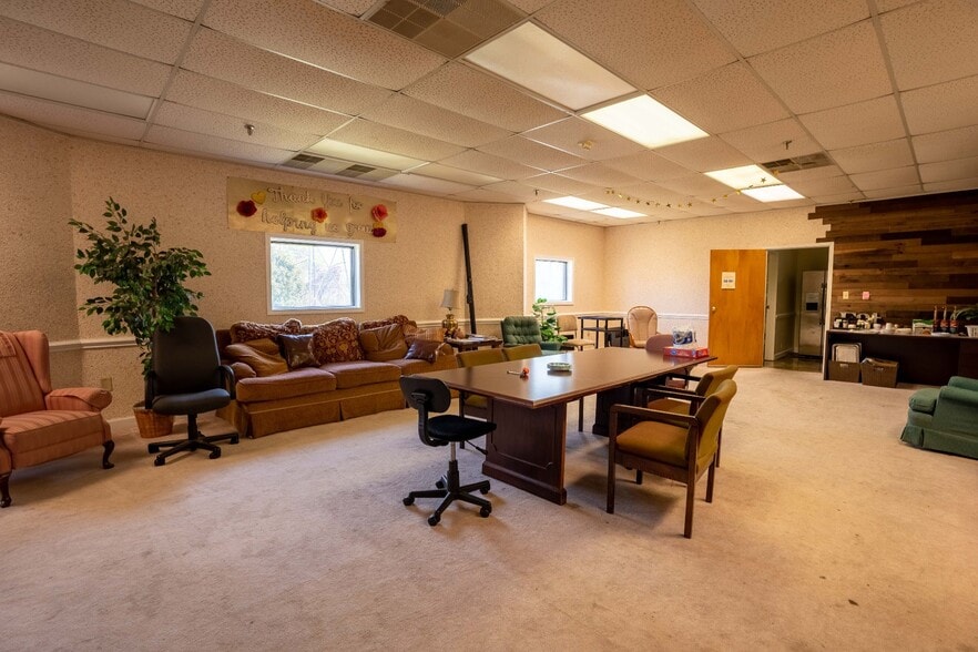 More Photos Of 8160 Regent Pky, Fort Mill Flex For Lease