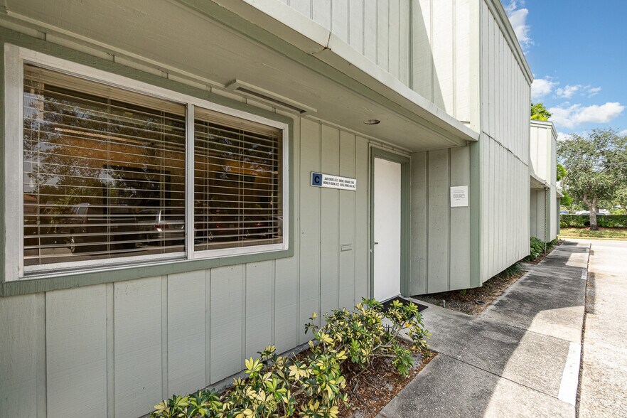 More Photos Of 1250 W Eau Gallie Blvd, Melbourne Medical For Sale