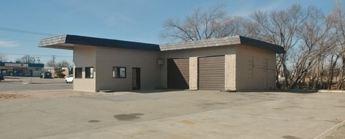 Primary Photo Of 4435 NW 63rd St, Oklahoma City General Retail For Sale
