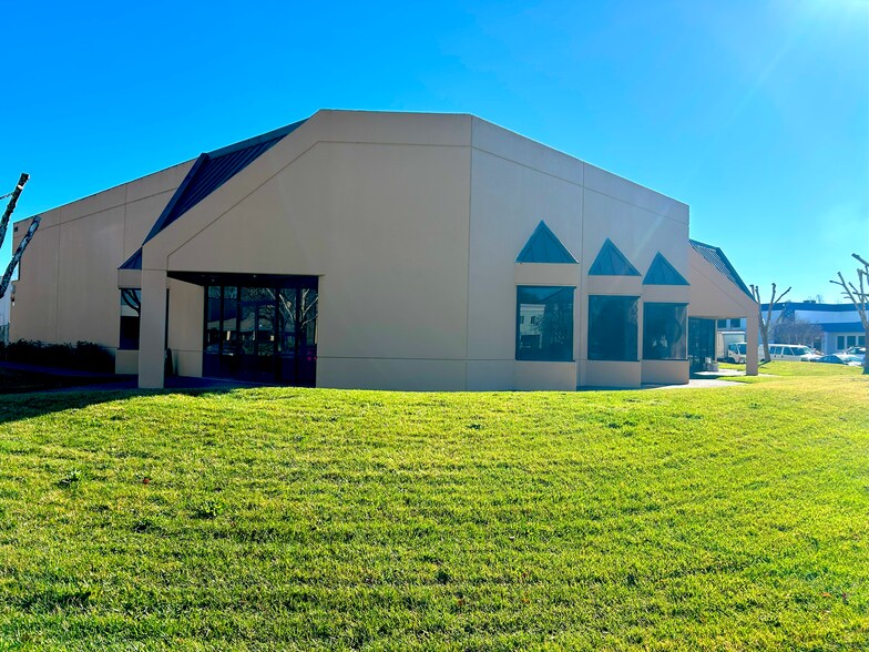 Primary Photo Of 595-601 Portal St, Cotati Manufacturing For Lease