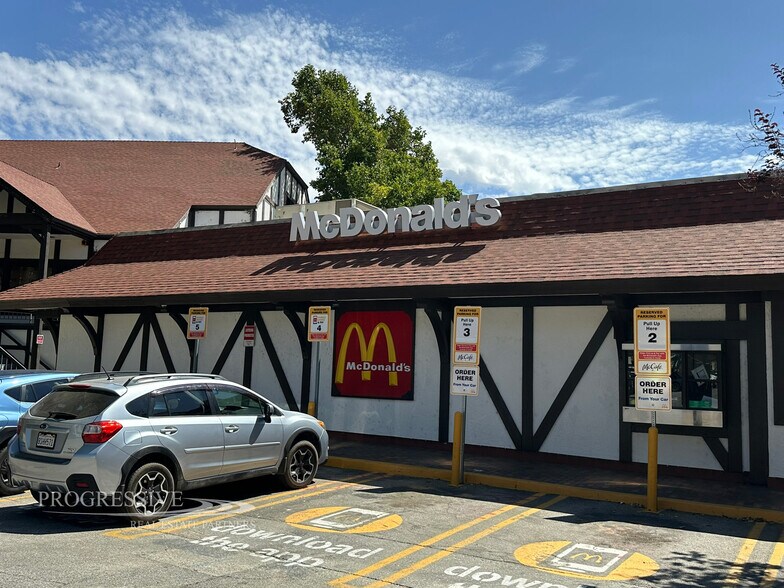 More Photos Of 28200 Hwy 189, Lake Arrowhead Unknown For Lease