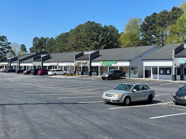 More Photos Of 3655 Cherokee St, Kennesaw Unknown For Lease