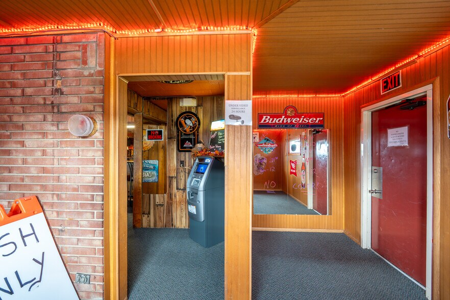 More Photos Of 608 N Chestnut St, Derry Restaurant For Sale