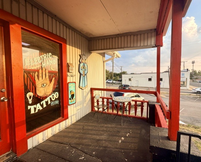 More Photos Of 913 Gallatin Ave, Nashville Office For Lease