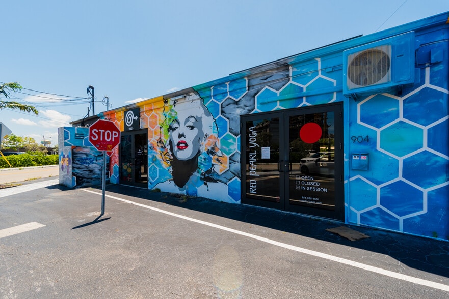 More Photos Of 900 N Flagler Dr, Fort Lauderdale General Retail For Lease