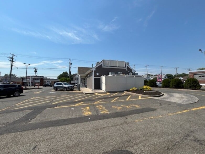 More Photos Of 1389 & 1399 Dixwell Ave, Hamden General Retail For Sale
