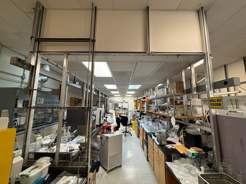 More Photos Of 1230 Bordeaux Dr, Sunnyvale Light Manufacturing For Lease