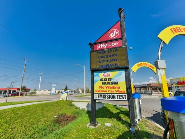 More Photos Of 355 Rexdale Blvd, Toronto Auto Repair For Sale