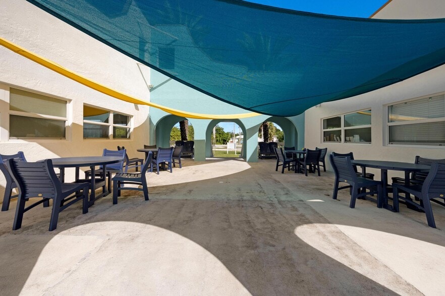 More Photos Of 19950-19980 Overseas Hwy, Sugarloaf Key Office For Sale