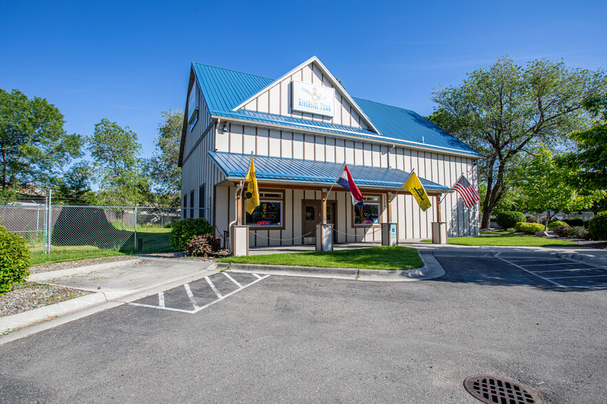 Primary Photo Of 1300 Clark Fork Dr, Missoula Freestanding For Sale