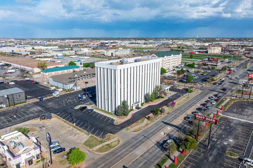 More Photos Of 909 S Meridian Ave, Oklahoma City Office For Lease