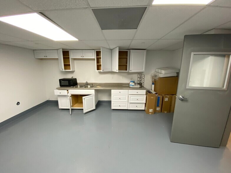 More Photos Of 1243 S Olive St, Los Angeles Apartments For Lease