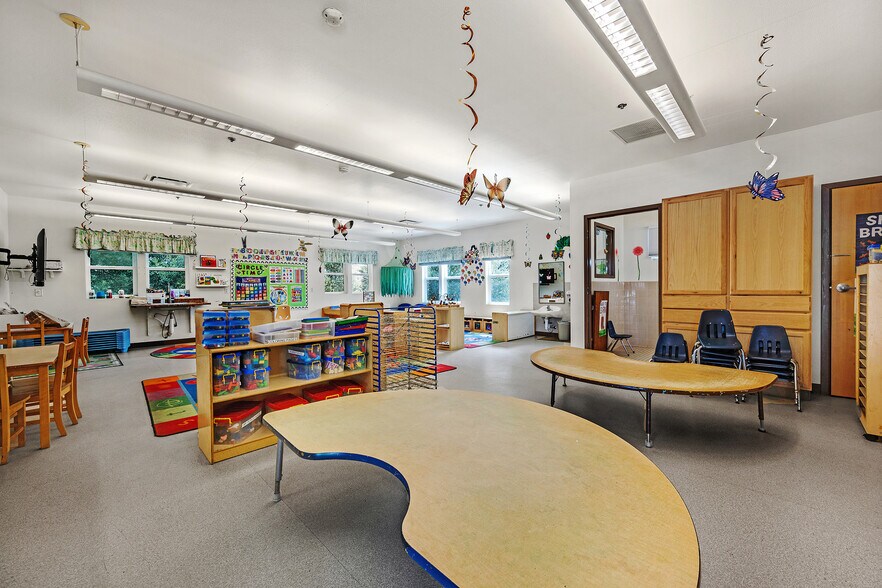 More Photos Of 4930 Newanga Ave, Santa Rosa Religious Facility For Sale