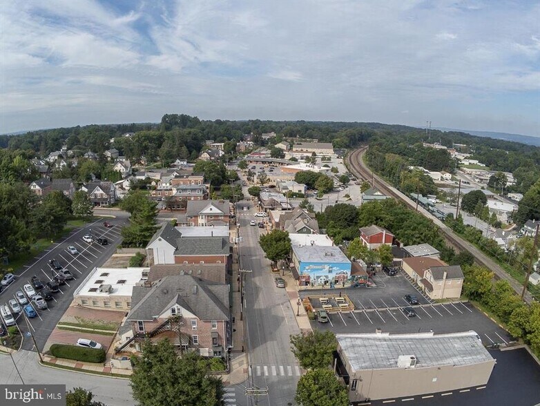 More Photos Of 116 E King St, Malvern Office For Lease