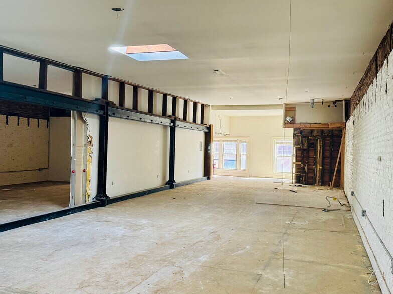 More Photos Of 1900 Light St, Baltimore General Retail For Lease