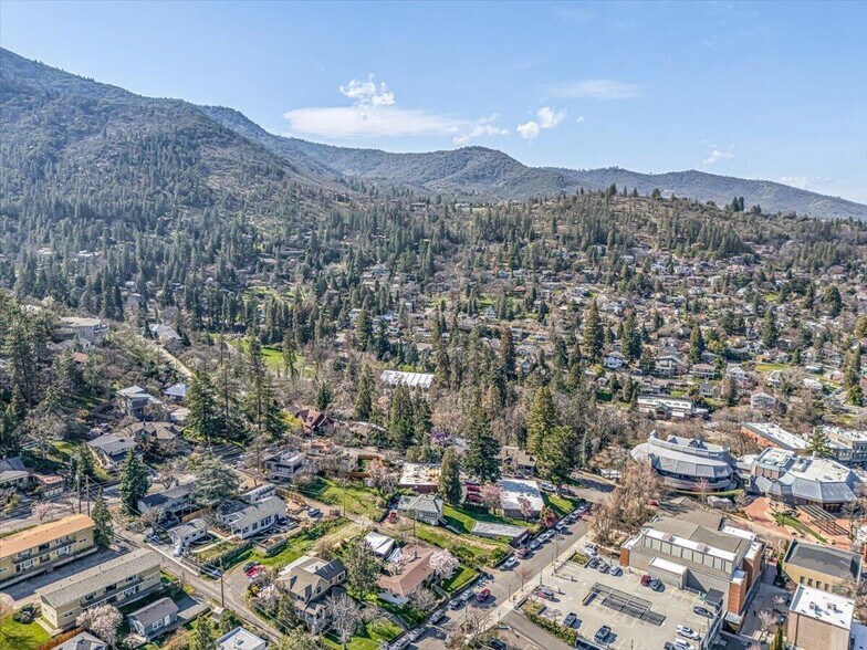 More Photos Of 145 E Main St, Ashland Restaurant For Sale