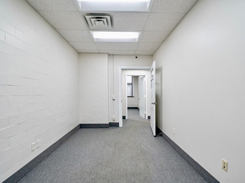 10 Mt Read Blvd, Rochester, NY 14611 Flex/R&D For Lease