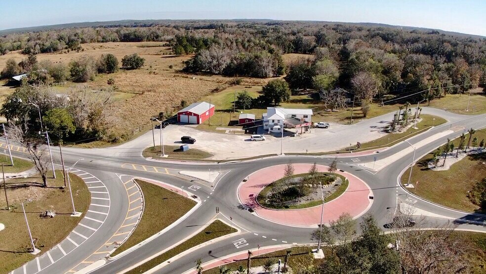 More Photos Of 15738 Ponce De Leon Blvd, Brooksville General Retail For Sale