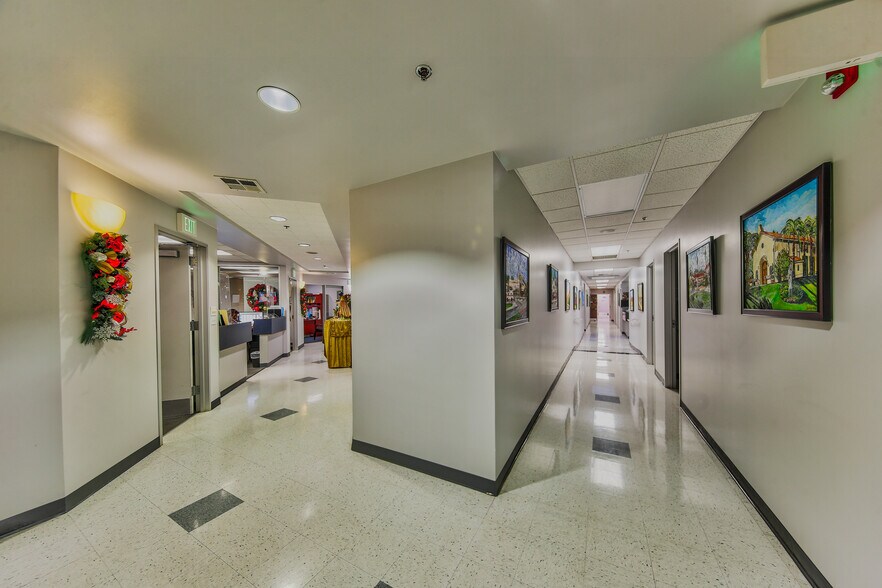 More Photos Of 1801 16th St, Bakersfield Medical For Sale