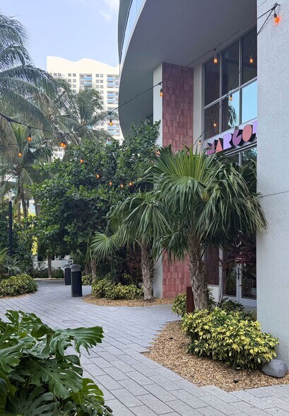 More Photos Of 1500-1506 Bay Rd, Miami Beach Apartments For Lease