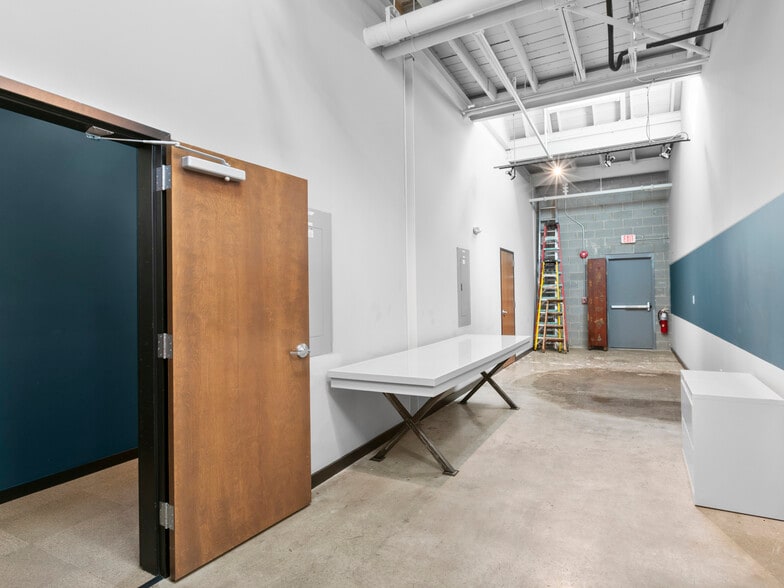 More Photos Of 19 Rankin Ave, Asheville Loft Creative Space For Sale