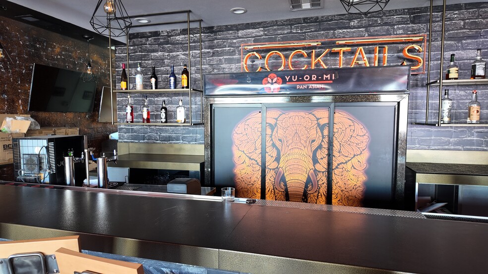 More Photos Of 80-100 E California ave, Las Vegas General Retail For Lease