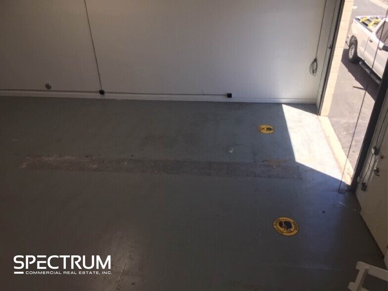 More Photos Of 2128 Knoll Dr, Ventura Manufacturing For Lease