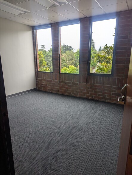 More Photos Of 133 Mission St, Santa Cruz Medical For Lease