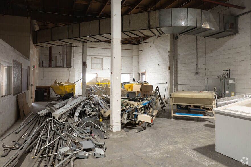 More Photos Of 705 Business Blvd, Schenectady Warehouse For Sale