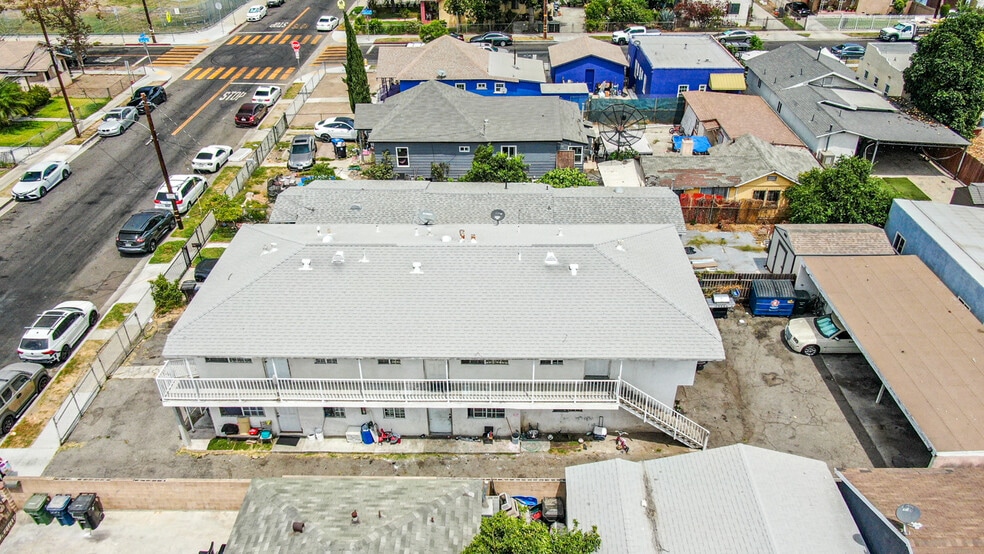 More Photos Of 6714 Parmelee Ave, Los Angeles Apartments For Sale