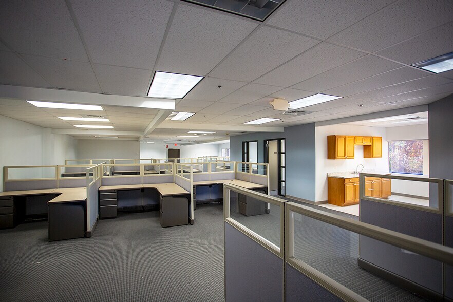 More Photos Of 526 Main St, Acton Office For Lease