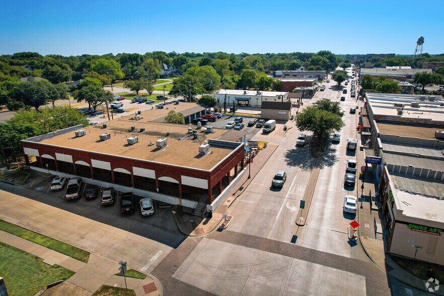 More Photos Of 6810 W Main St, Frisco Restaurant For Lease